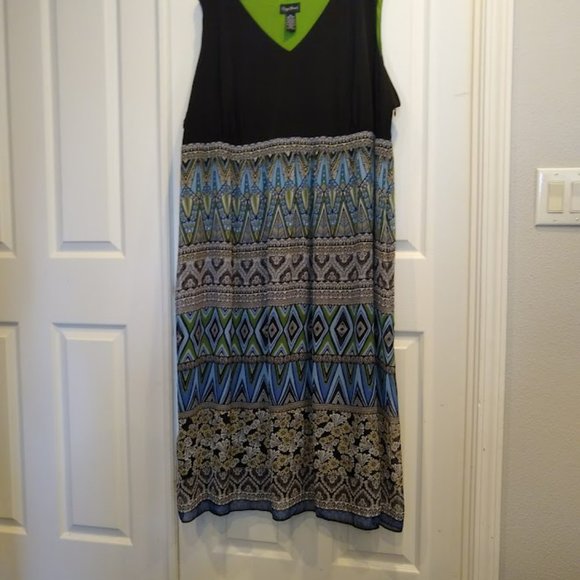 Maggie Barnes V Neck Dress 4X - Picture 4 of 6
